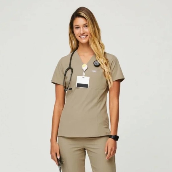Figs Tops - Figs Fionlite limited edition scrub top